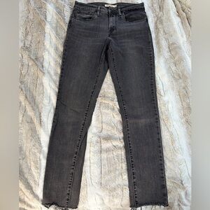 721 High Rise Skinny Jean